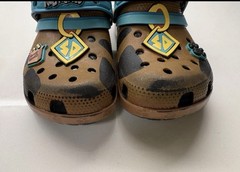 Crocs X scooby Doo Classic Clog Unisex Kids Shoe Brown Blue Charms Size 12 Rare