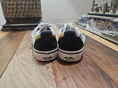 VANS Old Skool Checkered Black/Rainbow Sz1.0 Kids Low-Top Skate Sneakers