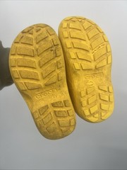 Crocs Handle It Rain Boots Kids C9 Yellow Waterproof Handles Outdoor Play