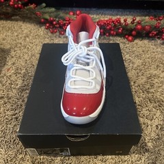 Air Jordan Air Jordan 11 Retro PS ‚Cherry‘ 378039-116 – Size 2.5