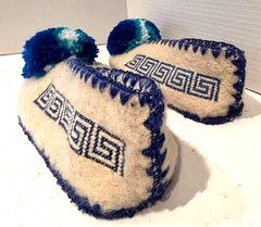 GREEK CHILDRENS „MINAS“ TRADITIONAL WOOLEN BLUE SLIPPERS, 7YRS,US SZ 7 . NEW