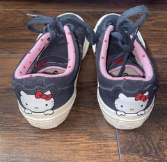 Converse Chuck Taylor All Star Hello Kitty Sanrio Low Top Kids Shoes