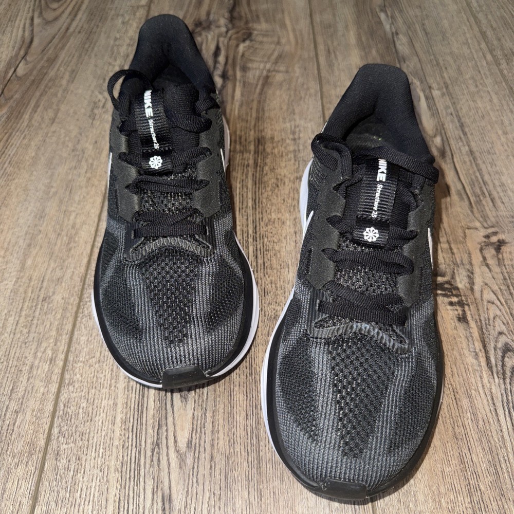Nike Air Zoom Structure 25 6.5 Youth/8 Women DJ7884-001 (61826-2)
