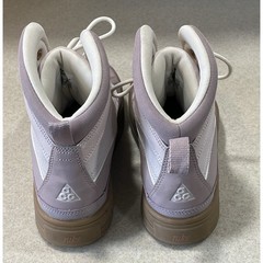 Nike ACG-Woodside 2 High Top Boot Sneaker Light Violet Youth Size 7 (HF0767 200)