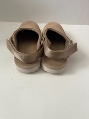 NEW Ugg Goldenstar Slip On Slingback Clogs ~ Sand ~ Kid’s Size 4 ~ Ladies Size 6