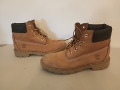 Timberland 6 inch Classic Junior Waterproof Boot Size 5 M style# 10960 Wheat