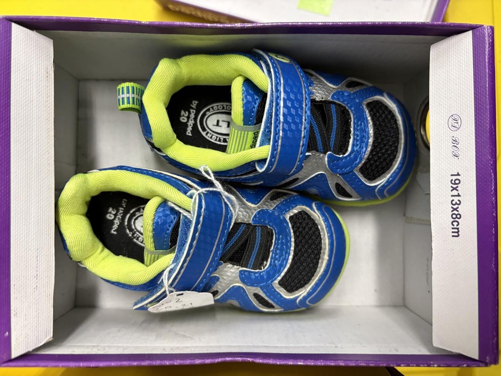 Origin Kids Blue and Green Athletic Shoes Size 13 US / 31 EU