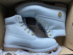 Timberland Premium 6 in Waterproof Boot Light Grey Nubuck Sz 6.5 Junior