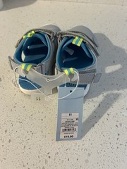 Cat & Jack Grayson Kids Hook & Loop Closed Toe Sandals/Water friendly Size 11