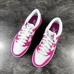 Nike dunk low “laser fuchsia” FB9109 102 Size 6Y = 7.5 womens Brand new
