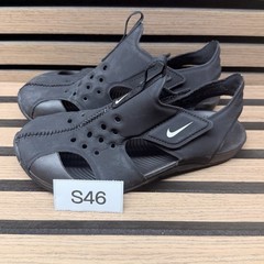 Nike Sunray Protect 2 Black Lightweight Closed Toe Sandal Youth Size 13