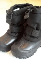 Target Thermolite Kids Size 2 Waterproof Winter Snow Boots Black EUC