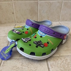 Crocs Disney Pixar’s Toy Story Buzz Classic Clogs Kids US 6 Green Shoes EBS2827