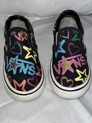 VANS Classic Slip-On Graffiti Glitter Hearts & Stars, Black 7.5 Toddler & Infant