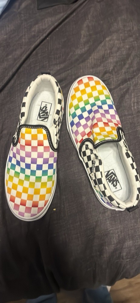 VANS Classic Slip-On Rainbow Checkerboard Sneaker Black/White Multicolor Teens