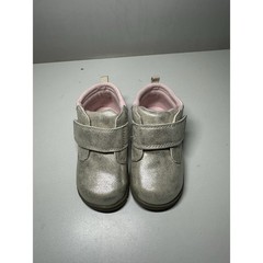 Simple Joys by Carter’s London First Walker Shoe Gold Sz 6