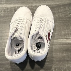 VANS Ward White Canvas Floral Embroidered Low Top Sneaker US 1 Unisex Kids