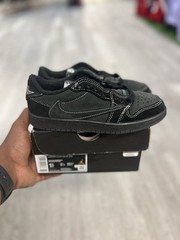Jordan 1 Retro Low OG SP Travis Scott Black Phantom size 1.5Y pre school kids
