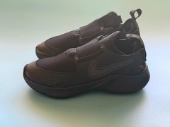 Nike Flex Runner 3 GS Slip On Black Anthracite Youth Size 1.5Y FN1294-002