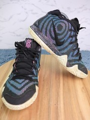 Nike Kyrie 4 80s Decades Pack Youth 5Y Black Laser Fuchsia Sport AA2897-007 Pics