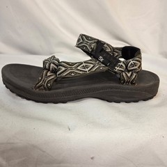 Kids Teva Sandals Size US 5 Kids Pattern Straps Hiking Sport Water Shoes