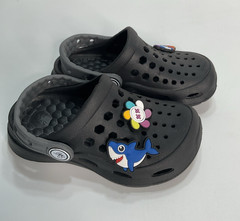 Joybees Toddler Dylan Slip-On Clog Water Shoes Black with 3 charms- Size 6/7