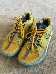 Nike Kyrie Flytrap 6 GS Kaleidoscope Youth 6Y Women’s 7.5 Shoes DQ8094-700