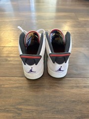 Nike Air Jordan 6 Retro ‘Hare’ Size 2Y Sneaker 384665-062 Neutral Grey/Blk/Wht