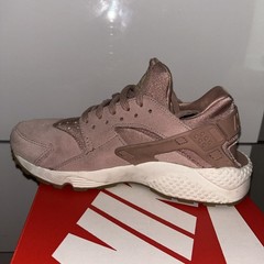 Size 5 (GS) – Nike Huarache Run Low White Pure Platinum