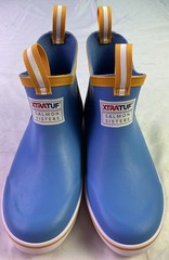 Xtratuf Kid’s Ankle Deck Boots-Light Blue/Whale Pattern-Size: 3