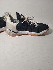 Size 6.5 (GS) – Nike LeBron 18 Low Black White Gum