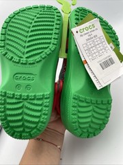 Crocs Disney Parks 2023 Christmas Holiday Mickey & Friends Clogs Kids Size C12