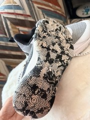 Under Armour Curry Kids Basketball Sneakers 4Y White/Black/Gold Low Top Mesh
