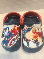 Crocs Kids C9 Classic Clogs Marvel Avengers Cpt America Iron Man Captain Marvel