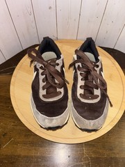 Nike Waffle One shoe in the Light Chocolate brown grade school kids size 13