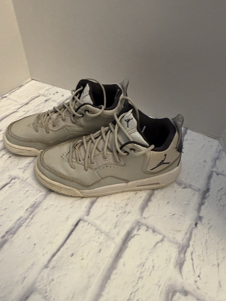 Nike Air Jordan Courtside 23 Size 5Y GS Grey Fog AR1002-002