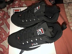 Fila Disruptor II 2 Sneaker Size 6.5 Men 8 Female Black/White