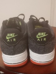 Nike Air Force 1 LV8 Black Green Ghost DZ5287-001 Size 6.5Y