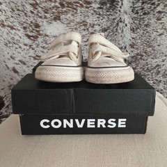 Converse Chuck Taylor All Star White Canvas Hook & Loop Hearts US 4 A04952F