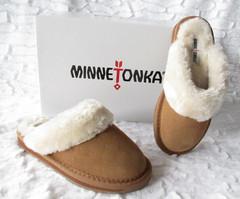 Minnetonka Indoor/Outdoor Tan Suede Scuff Lined Slippers UNISEX Kids size 13