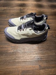 On Running Cloudhero Waterproof Aloe/Feather Size 6.Y/7.5W NWB!