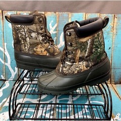 Magellan Youth camo Duck Rain Snow Winter Boots Sz 5/W6.5