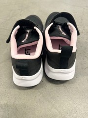 Nike Star Runner 3 Black and Pink Size 2