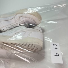 Puma Caven 2.0 White Low Top Basketball Shoes Sneakers 393837-02 Youth Size 5.5