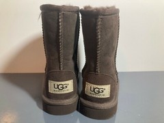 Ugg Australia Infants’s Classic Short II Waterproof Boot Chocolate Brown US 8