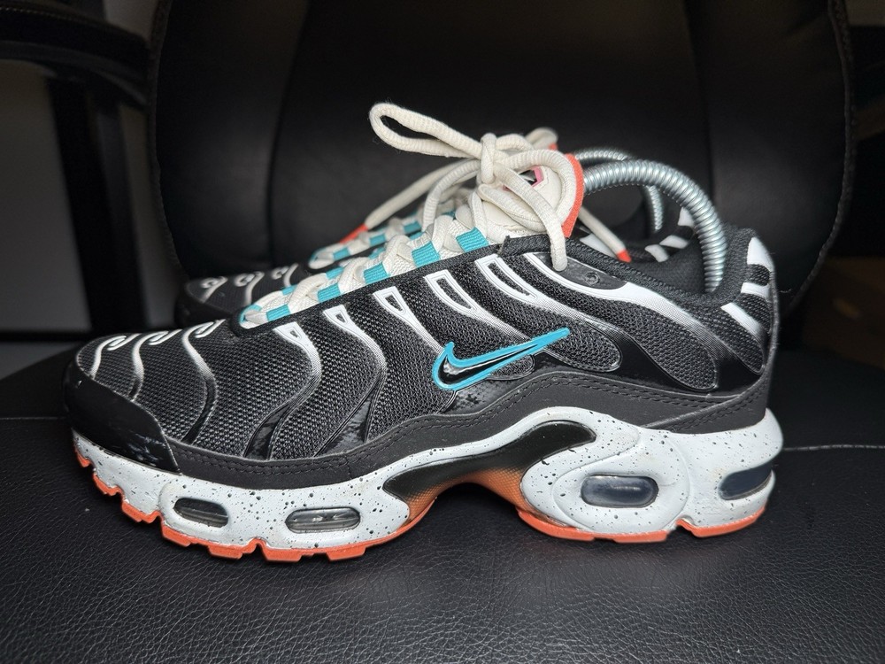 Nike Air Max Plus TN GS CD0609-014 Black / White Size 6.5Y Womens 8