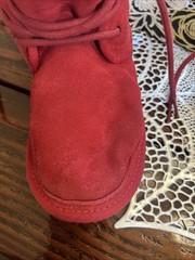 UGG Boots Neumel II Classic Chukka Big Kids‘ Size US 3 Samba Red