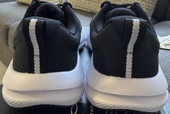 Under Armour Boys BGS Assert 10 Black / White Sneakers Size 5Y