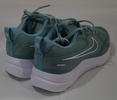 Nike Cosmic Runner (GS) Color: Mint/Tan Size 6.5Y (New)