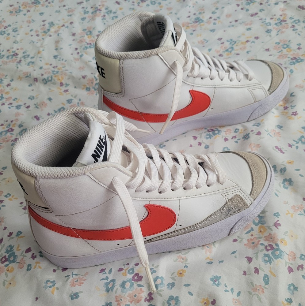 Nike Blazer Mid ’77 White-Red-Beige DA4086-110 Boys Girls Sneakers US Size 4Y